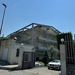 Sweet Escape Apartment W Pool